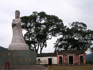 1618544