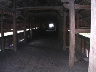 1618552