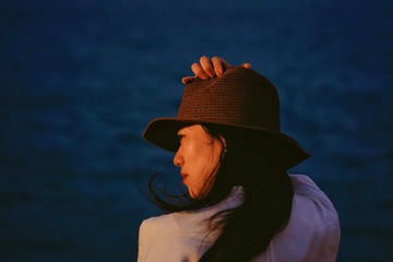 001