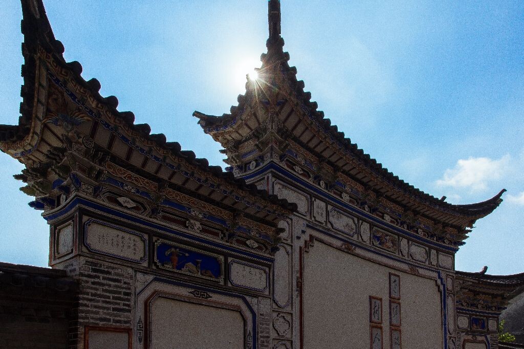 大理随处可见的影壁，对于我这个北方人来说这种风格还是很稀奇的。