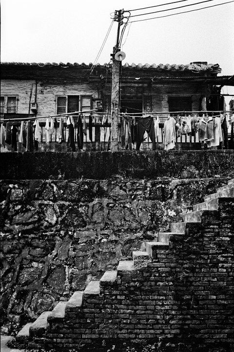 B&amp;W SCAN<br />
