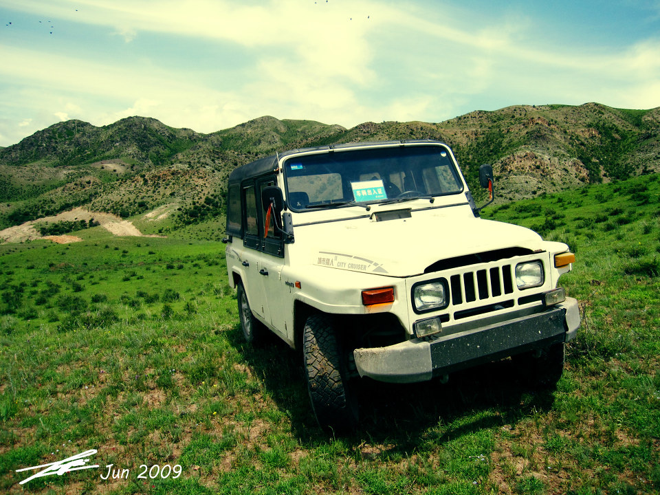 小白<br />
这两其实已经报废的车让我们在山中如履平地。