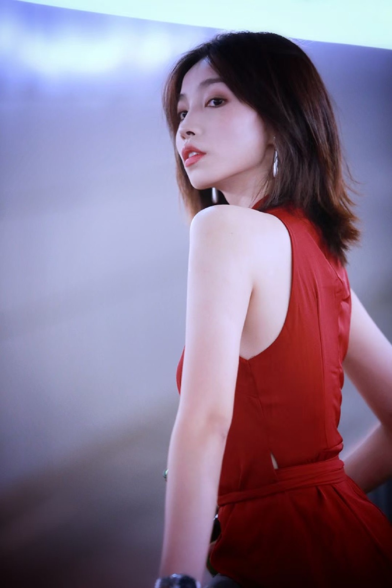 生活就应该给自己一点颜色看看好的nice麻豆欧阳倩倩jc摄影会