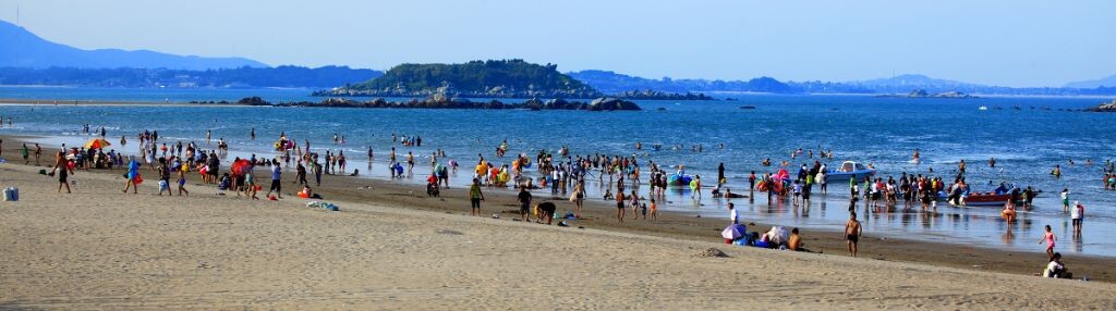假日的海潭湾