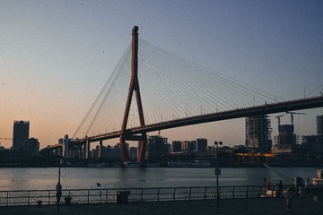 343949