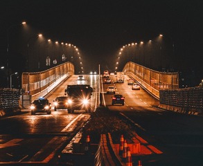 256031