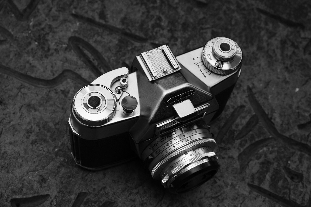 Voightlander BESSAMATIC+COLOR-SKOPAR 50 F2.8(BW)