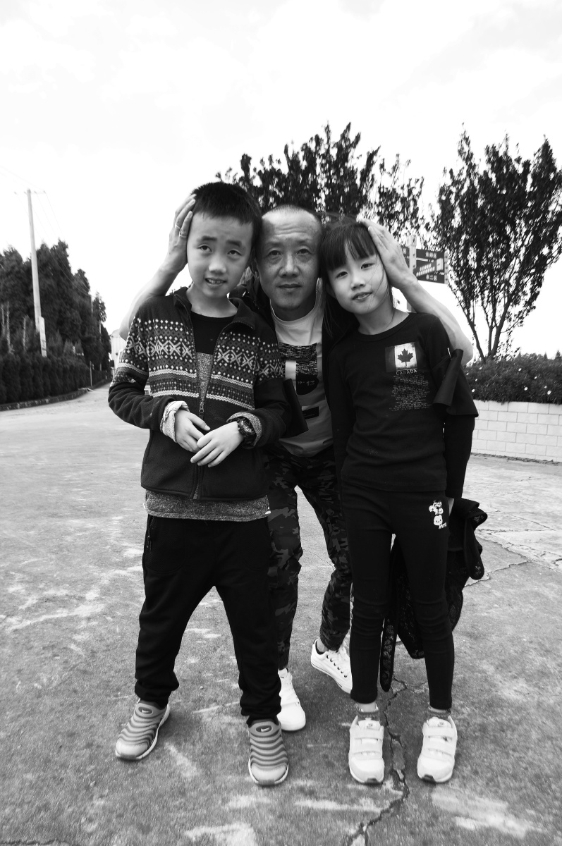伙骚包的两个小宝贝