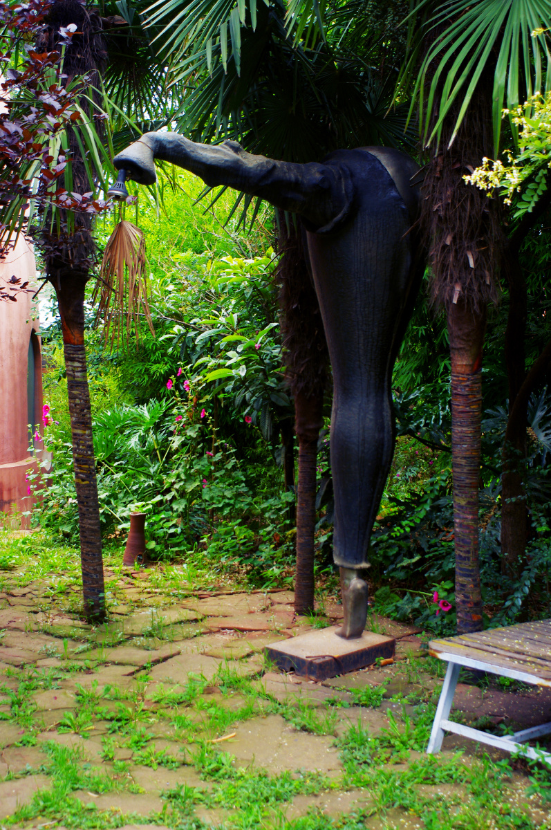 罗旭土著巢里的雕塑