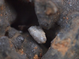 沥青路面的孔隙.JPG