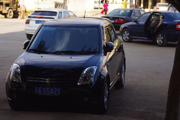 SUZUKU SX4