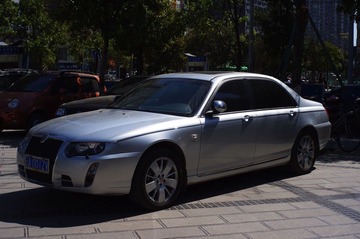 荣威750i