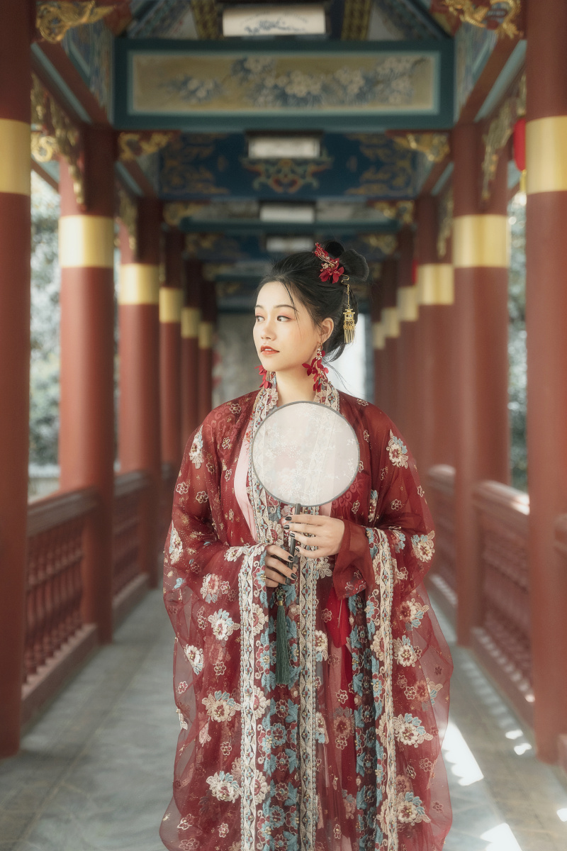 "江南好,最好是红衣" - keriz - 图虫