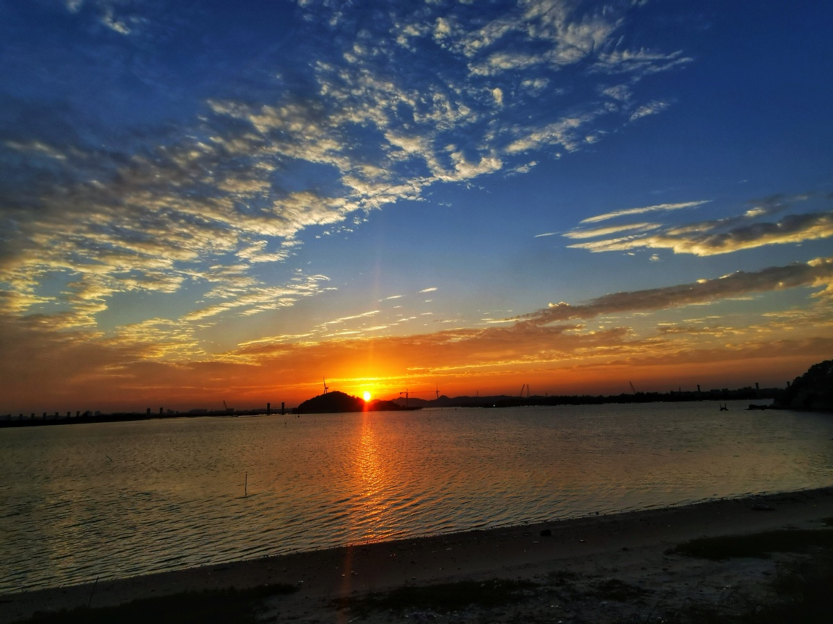 大美汕头濠江日出
