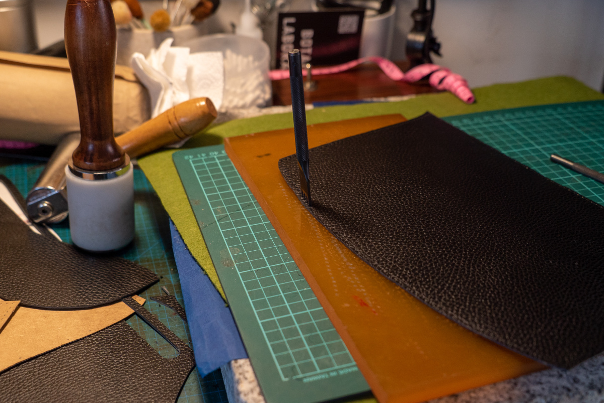 手工皮具制作过程