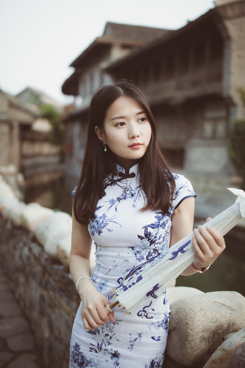 小镇姑娘 - 前鬼 - 图虫
