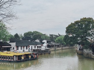 E4251080-9F06-4120-B068-FF01E85645E9/L0/001