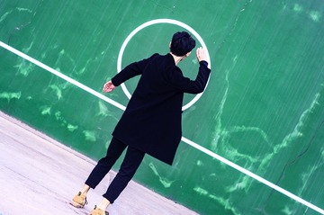 001