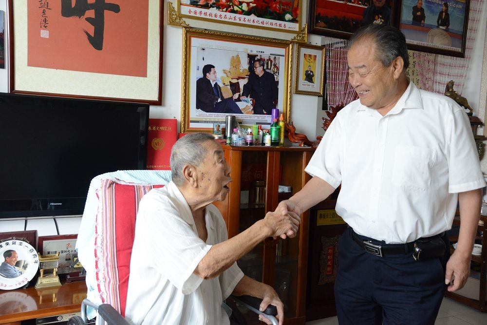 山东茌平张学信张国忠二位劳模情深意浓