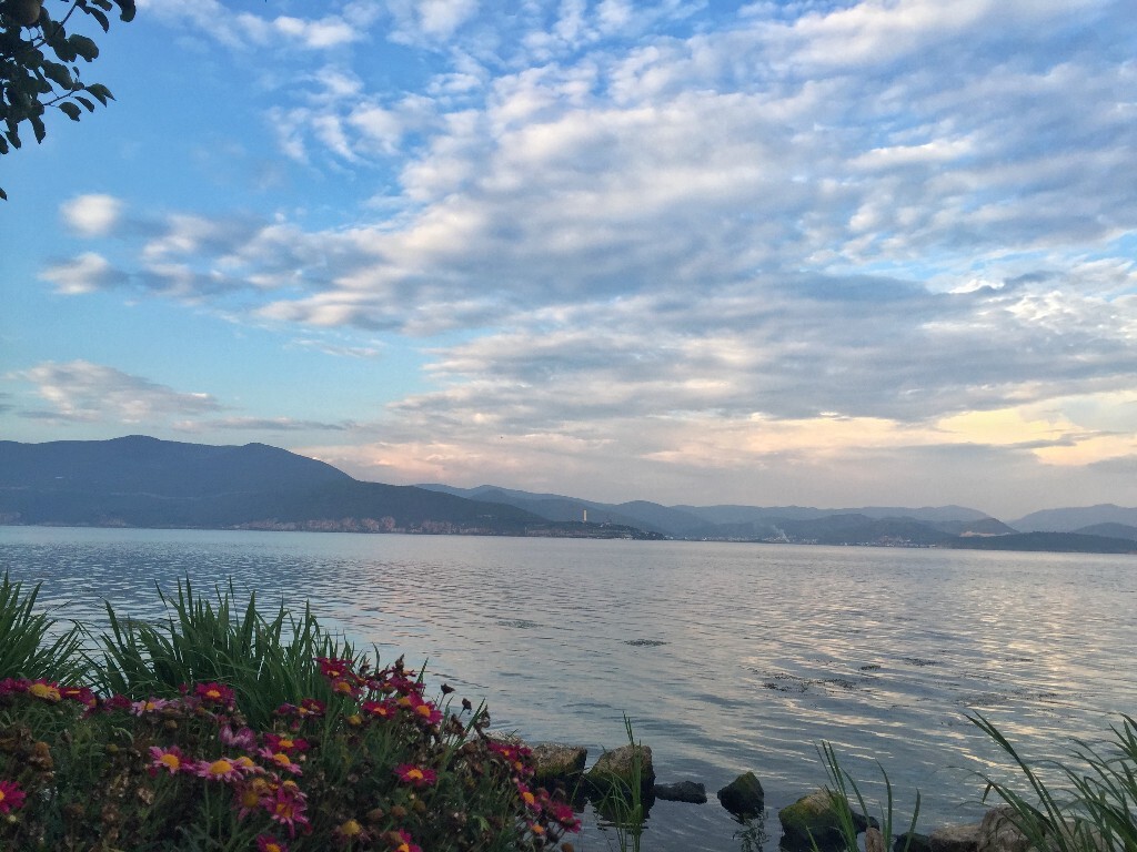 洱海边2