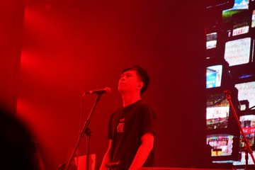 228717