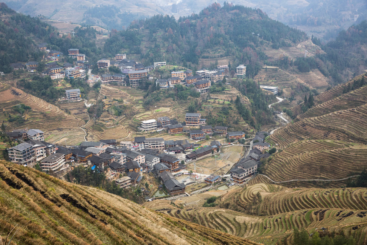 桂林龙脊大寨梯田红瑶民居