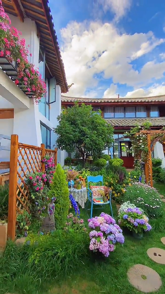 中国云南丽江束河古镇秘密花园民宿