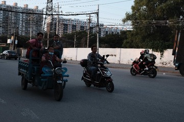 65D8FF38-0319-4135-91D4-D37768F7BB79/L0/001