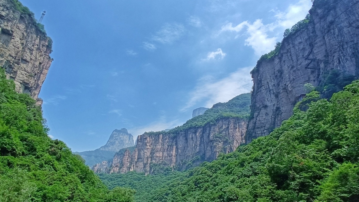 新乡八里沟的山山水水
