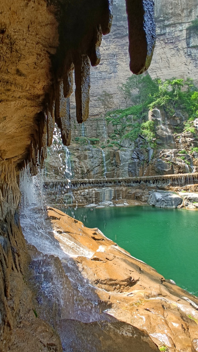 新乡八里沟的山山水水