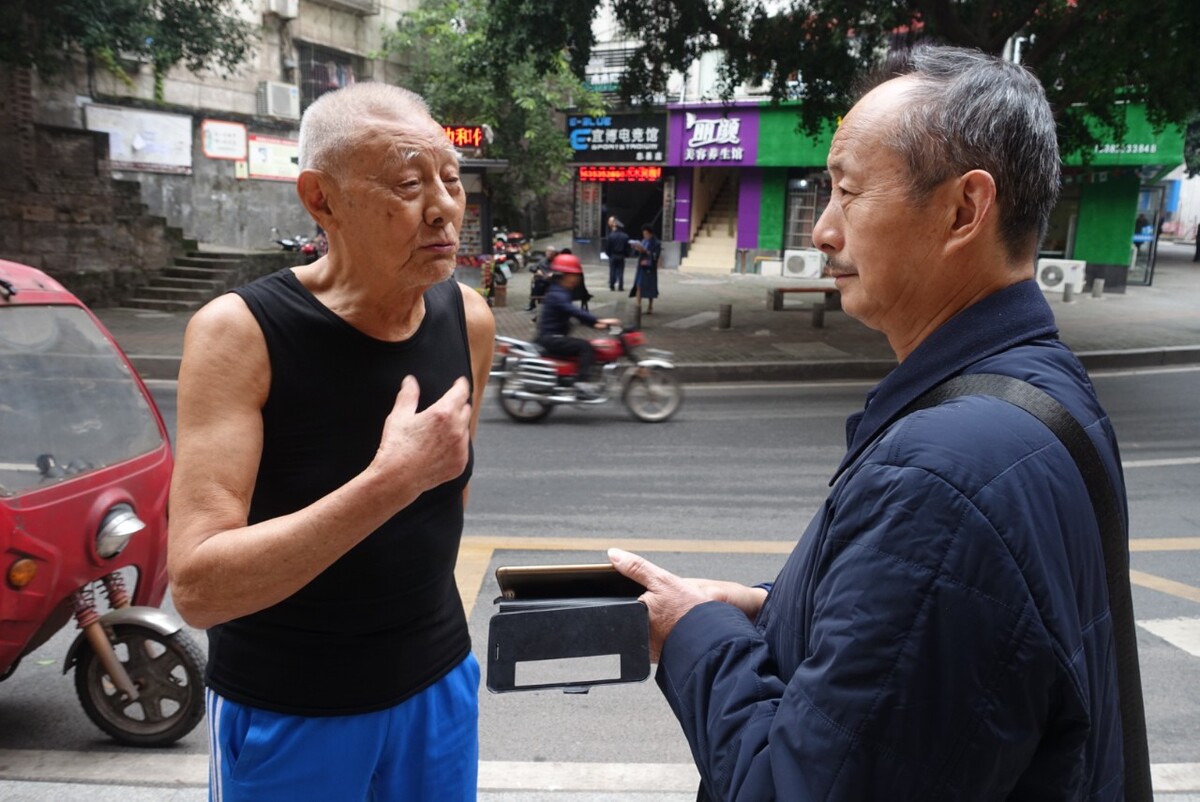 曹德林介绍他的长寿秘籍