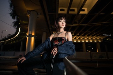 742971