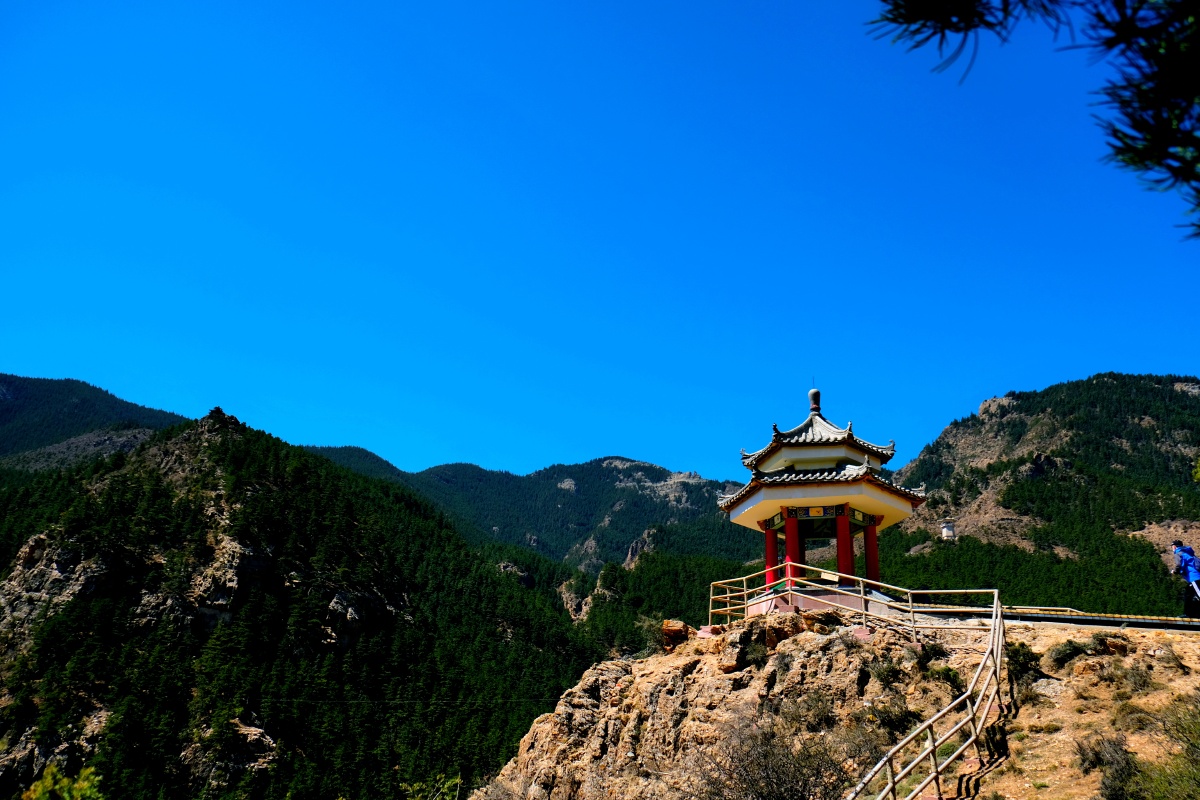 贺兰山国家森林公园苏峪口铁索桥贺兰山缺