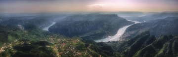湖北宜昌长江三峡西陵峡大转弯全景图航拍