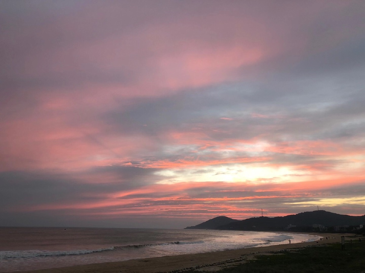 黄昏余晖,晚霞映红云 - deleteme豪记 - 图虫