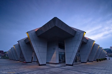 _YIP8937