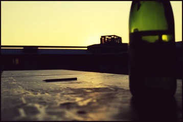 Pho_ChenY_Pen, Wine, and Sunset.jpg