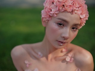 001