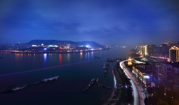 平湖流光