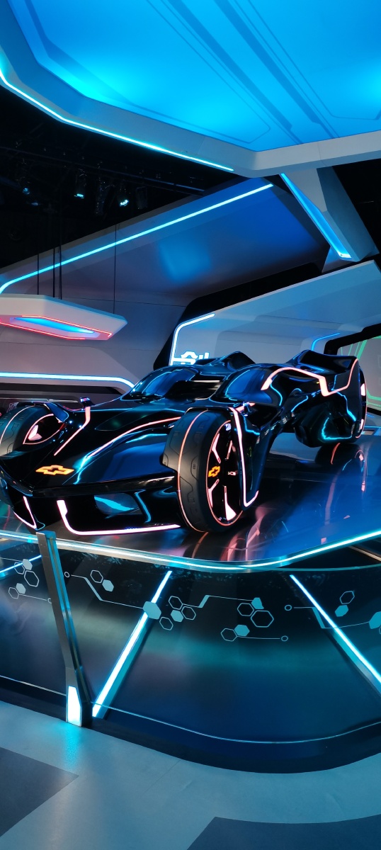 满满的科技感,身在其中你会觉得中国的科技已经是世界顶峰了,科技感完