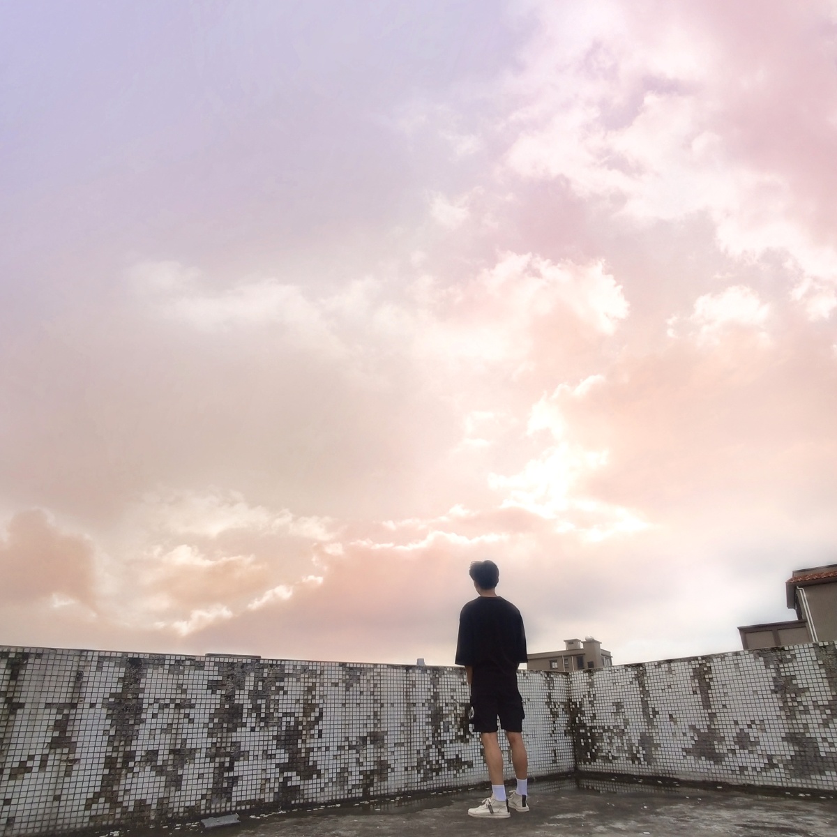 身处异乡更多是满满孤独感