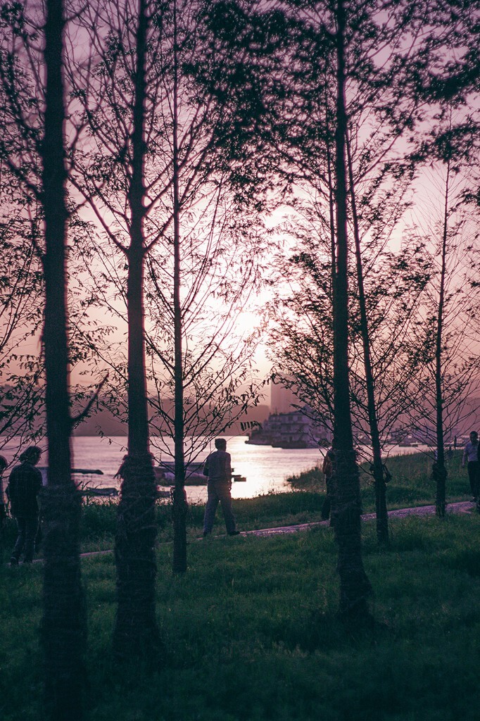 微博：@凉榻