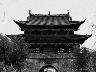 nEO_IMG_洱海门.jpg