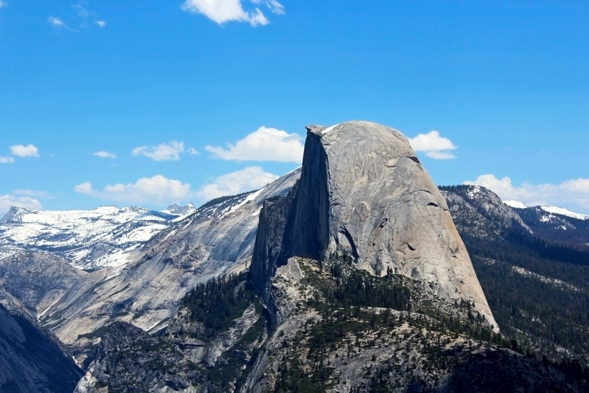 优胜美地国家公园的心脏半圆顶halfdome
