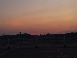 663329