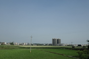 952A2DF7-503A-4F23-8C33-ACC07E3F917E/L0/001
