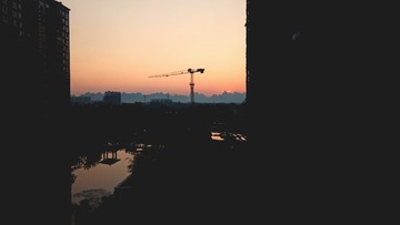 959516