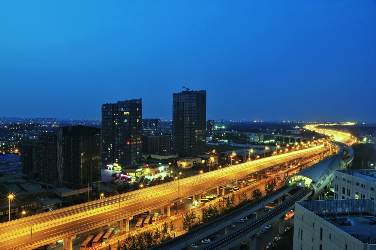 房山区长阳镇的夜晚