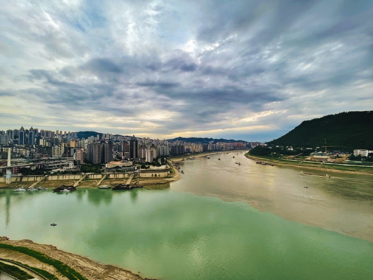 今日涪陵长江乌江两江交汇福地