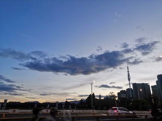 2422689